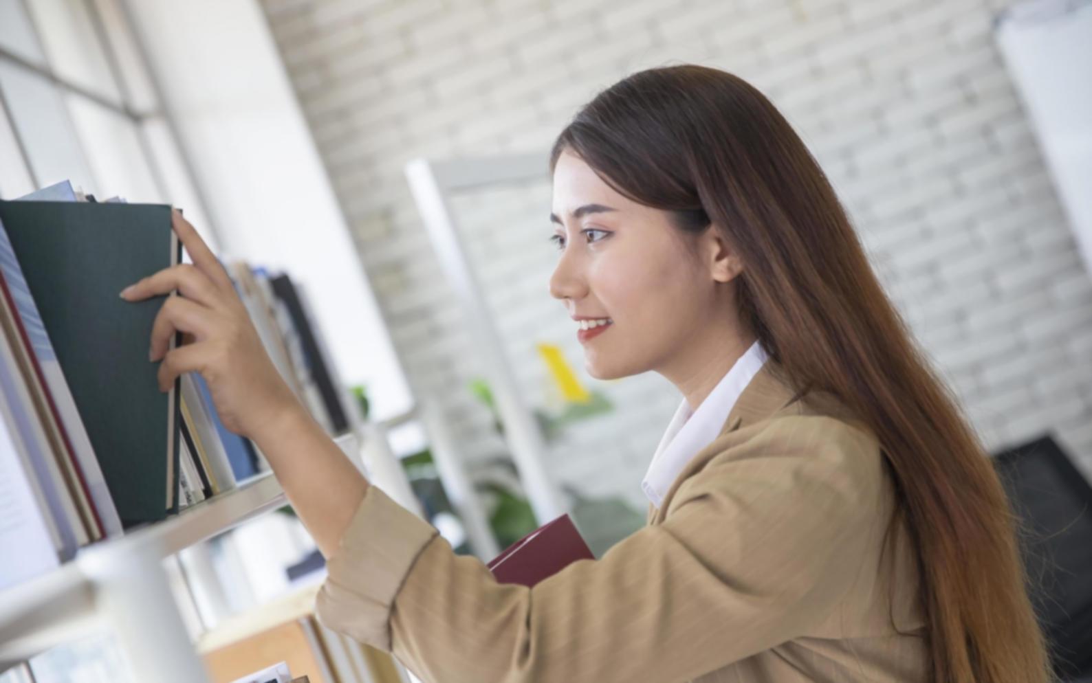 Espace de travail collaboratif chez firolynthos pour l'accompagnement des apprenants
